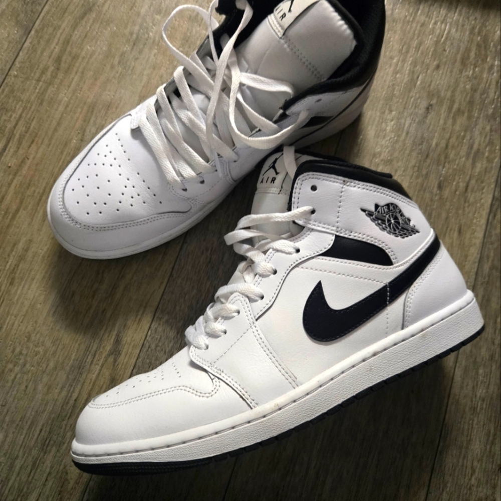 Jordan 1s. Size 11